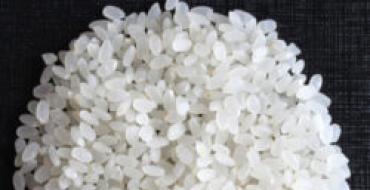 Rýžová kaše pro kojence: zdravé doplňkové potraviny bez alergií