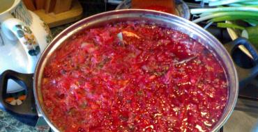 Without borscht, lunch is not lunch, or how to cook borscht with beets. Is it necessary to fry beets for borscht?